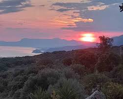 Η ΕΠΟΧΗ ΤΩΝ ΛΕΠΤΩΝ ΠΡΑΓΜΑΤΩΝ