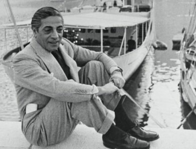 ΑΡΙΣΤΟΤΕΛΗΣ ΩΝAΣΗΣ: ΕΞΩ ΑΠΟ ΤΑ ΚΑΘΙΕΡΩΜΕΝΑ