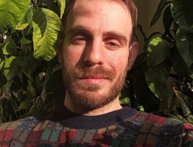 “Η ΚΟΙΝΩΝΙΚΗ ΑΠΟΜΟΝΩΣΗ ΟΔΗΓΕΙ ΣΤΗΝ ΕΝΔΟ-ΣΤΡΟΦΗ”