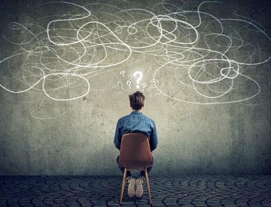 Ο ΑΝΘΡΩΠΟΣ ΕΙΝΑΙ ΚΑΤΑΔΙΚΑΣΜΕΝΟΣ ΝΑ ΕΙΝΑΙ ΕΛΕΥΘΕΡΟΣ