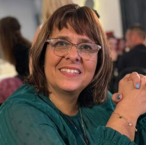 ΜΕΛΙΝΑ ΛΕΟΚΑΤΑ